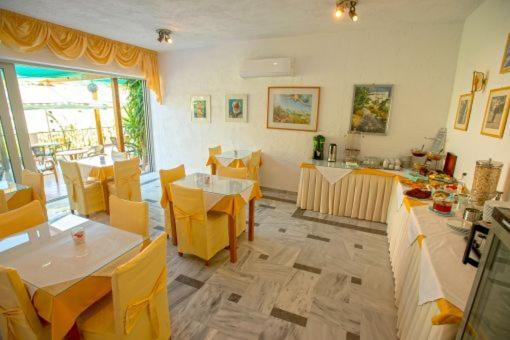 Neos Ikaros Otel Agia Galini Dış mekan fotoğraf