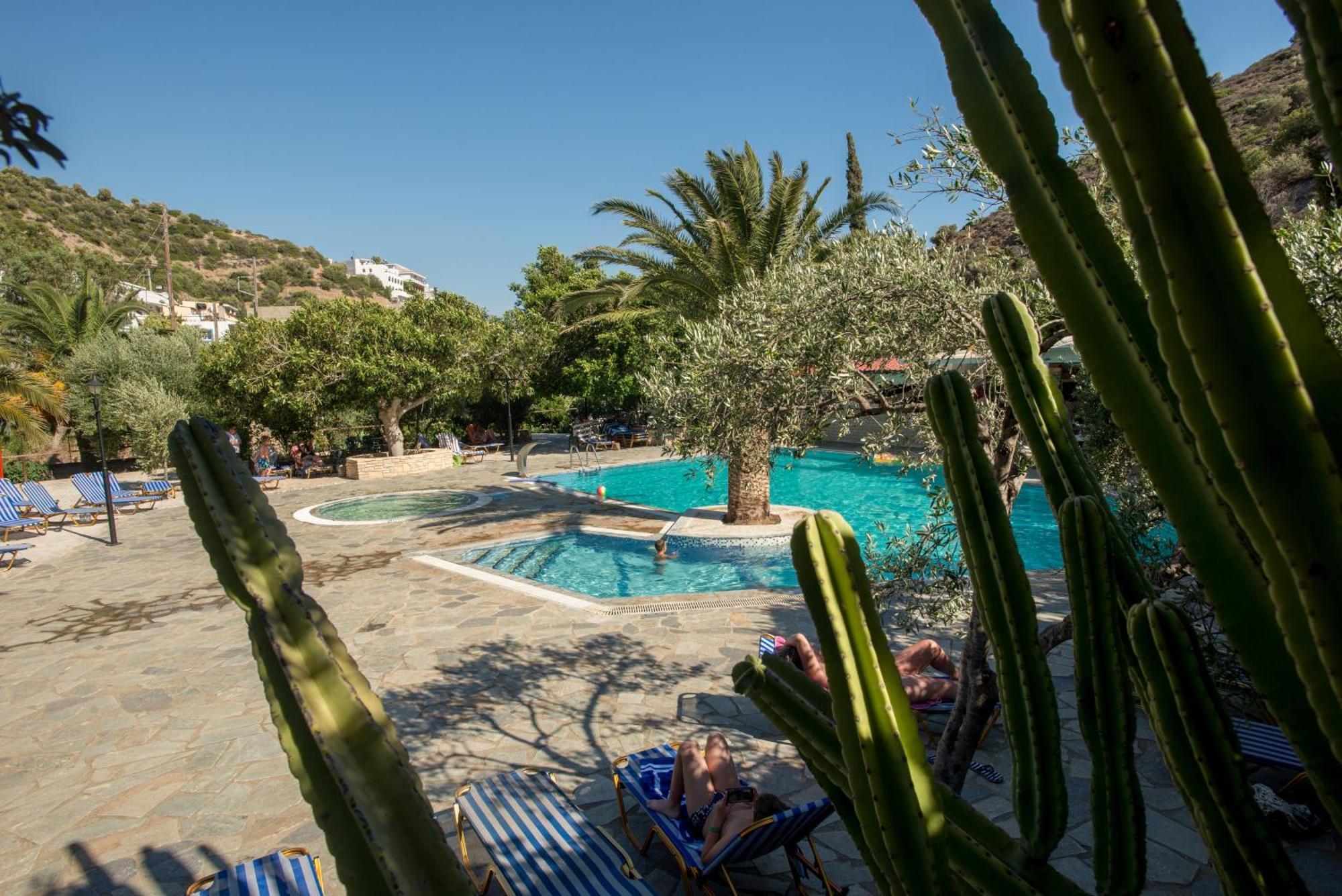 Neos Ikaros Otel Agia Galini Dış mekan fotoğraf