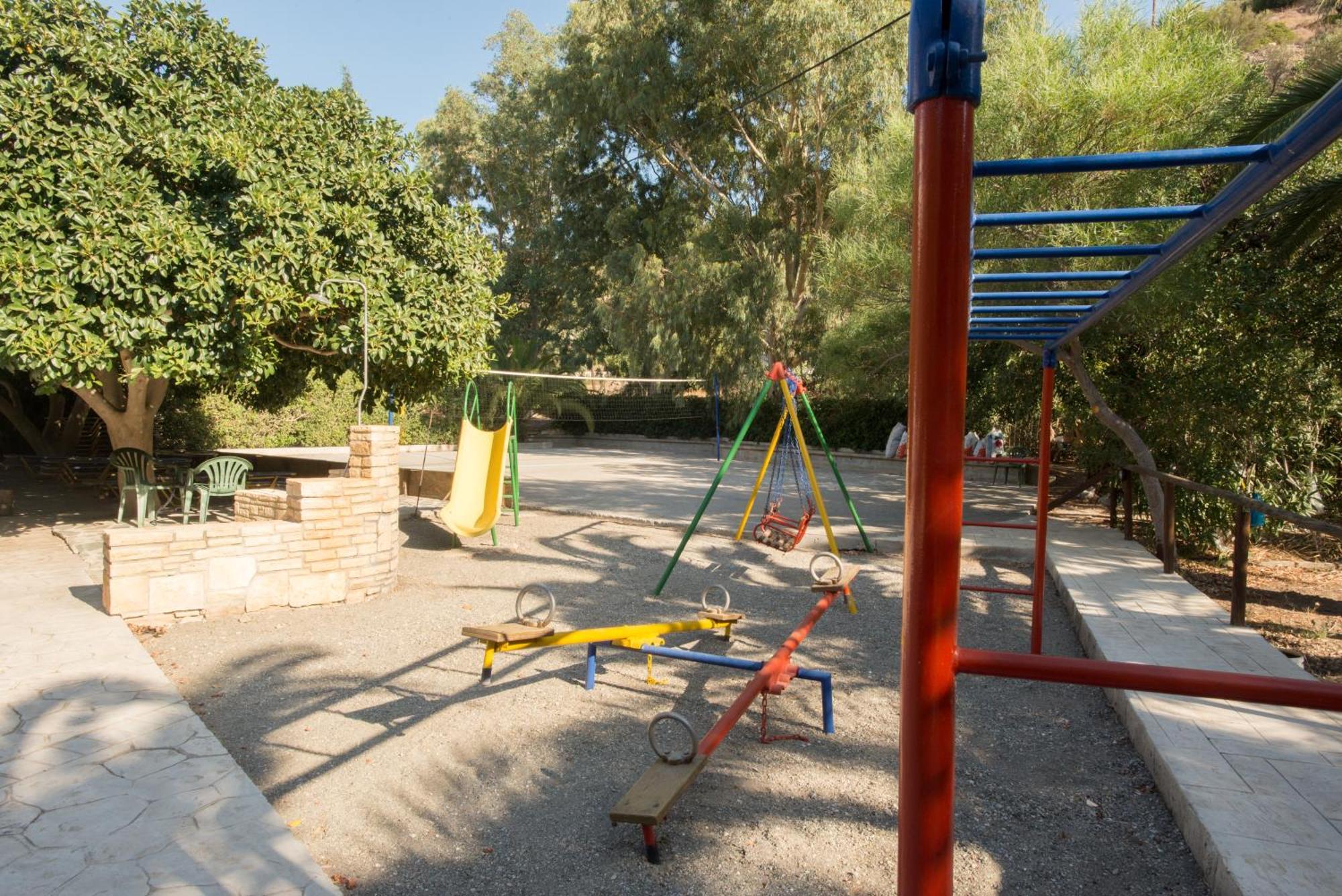 Neos Ikaros Otel Agia Galini Dış mekan fotoğraf