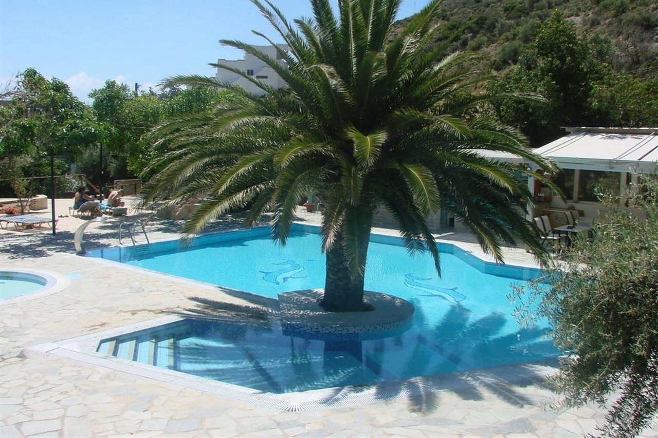 Neos Ikaros Otel Agia Galini Dış mekan fotoğraf